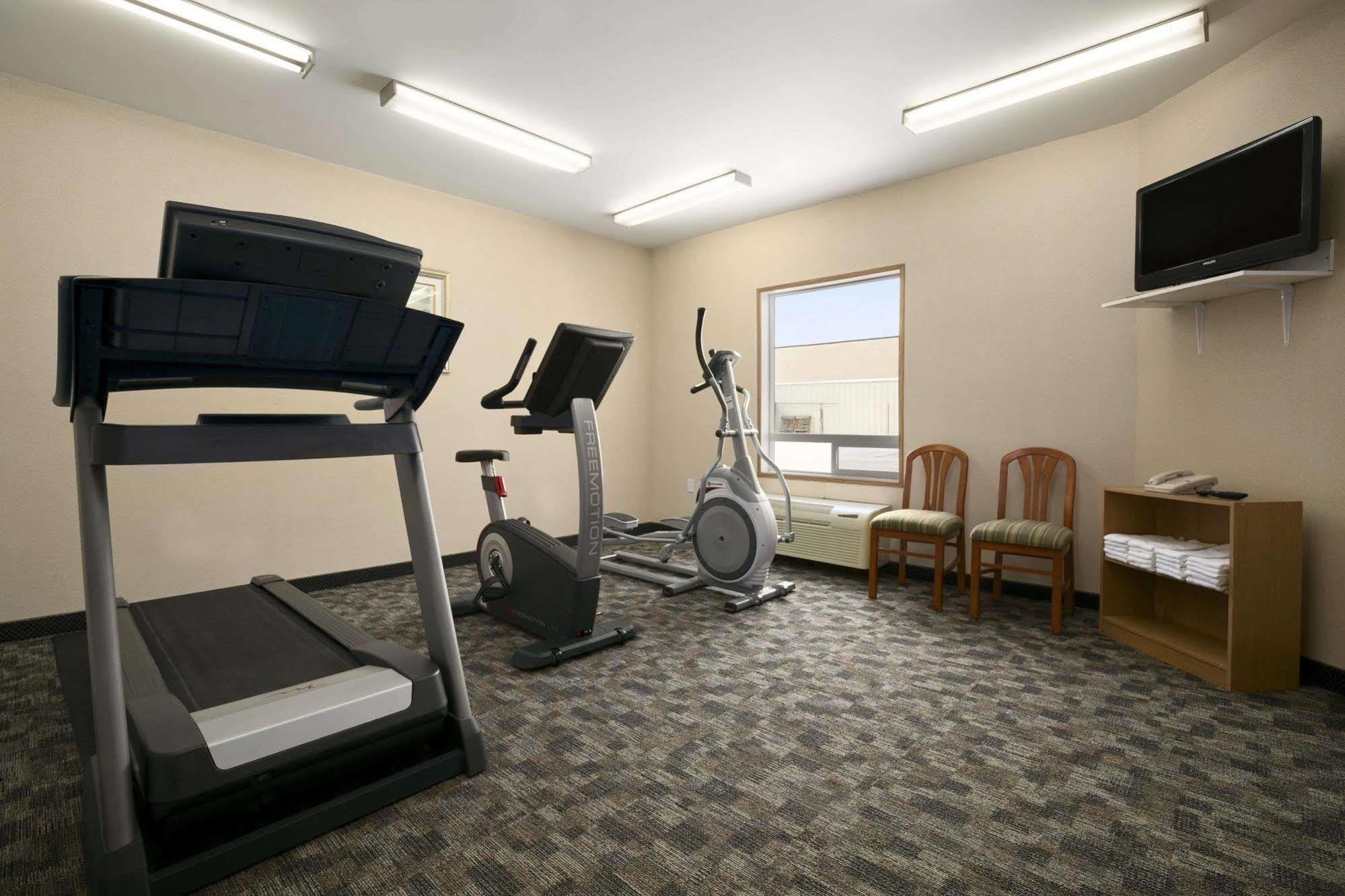 Days Inn By Wyndham Prince Albert Ngoại thất bức ảnh